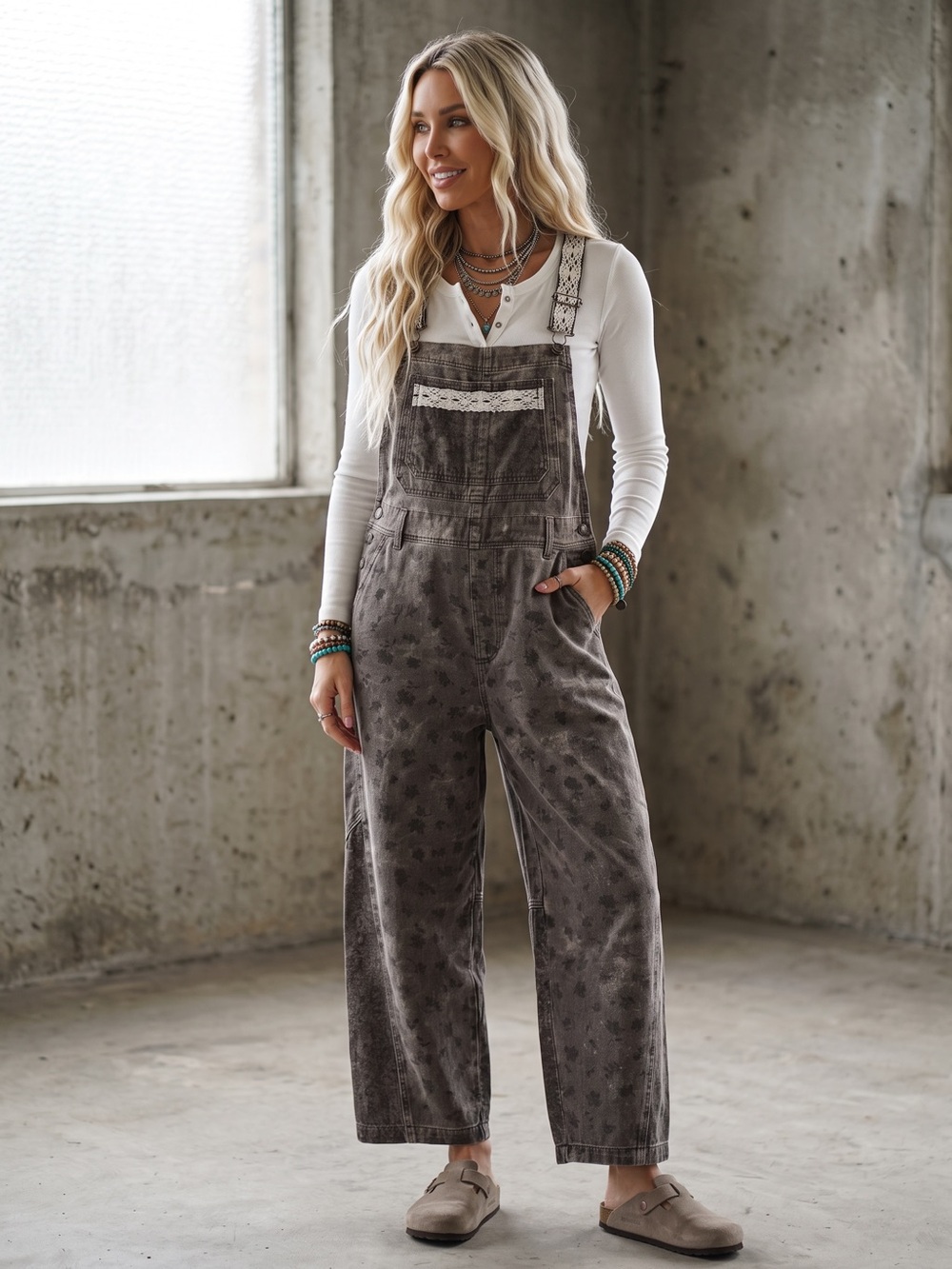 NWT Easel Floral Print Washed Contrast Crochet Barrel Overalls Jumper Jumpsuit